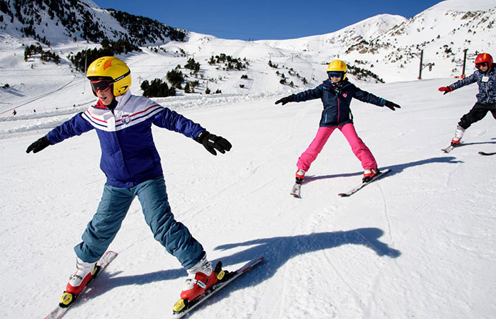 Esquiar en Vallter 2000 escuela de esquí